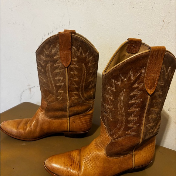 Shoes - Brown Western Cowboy Boots 71/2